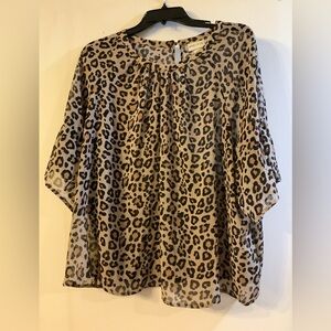 Ava & Viv flowy leopard top